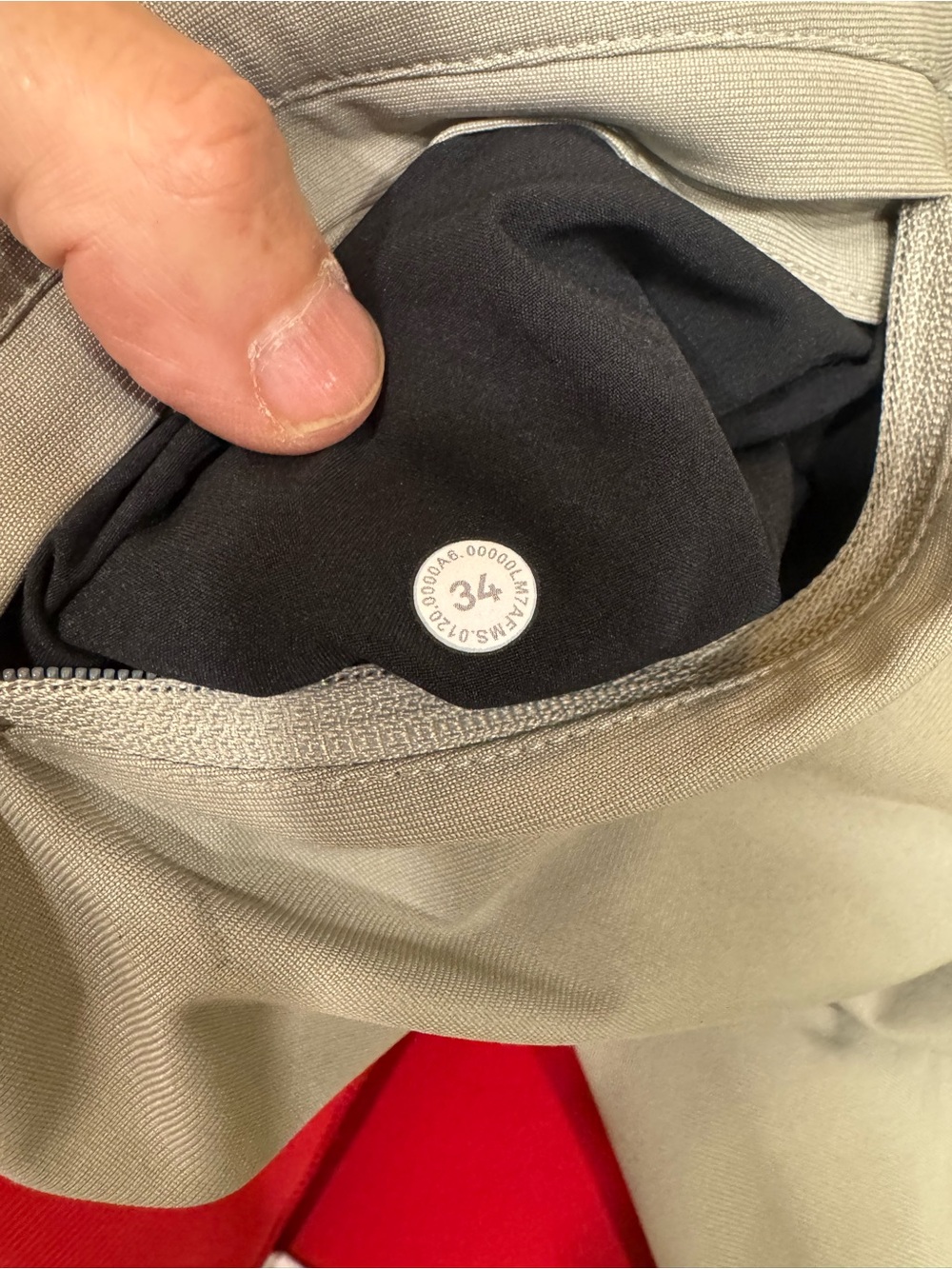 Lululemon Men's Beige Performance Shorts - Picture 2 of 6